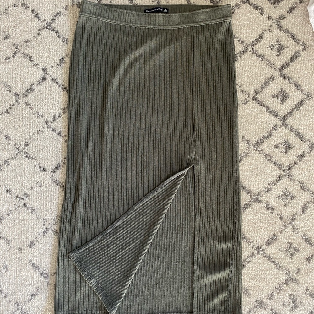 Abercombie Knit Midi Skirt